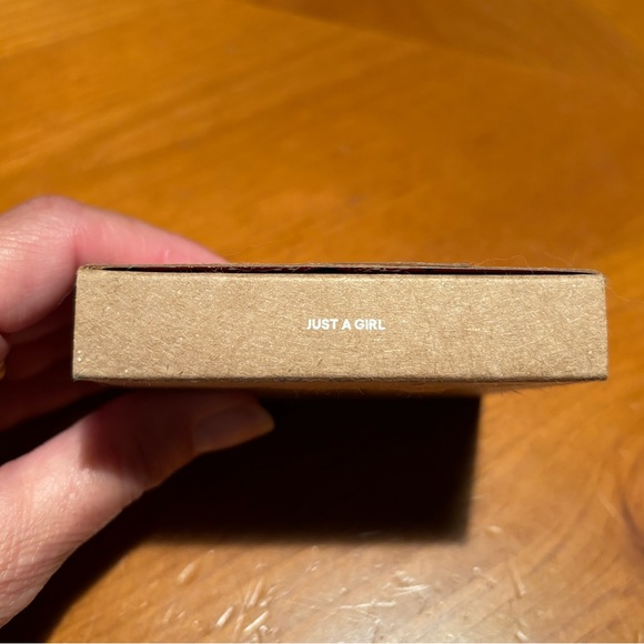 GXVE Eye See In Color Quad Eyeshadow Palette - Picture 5 of 16